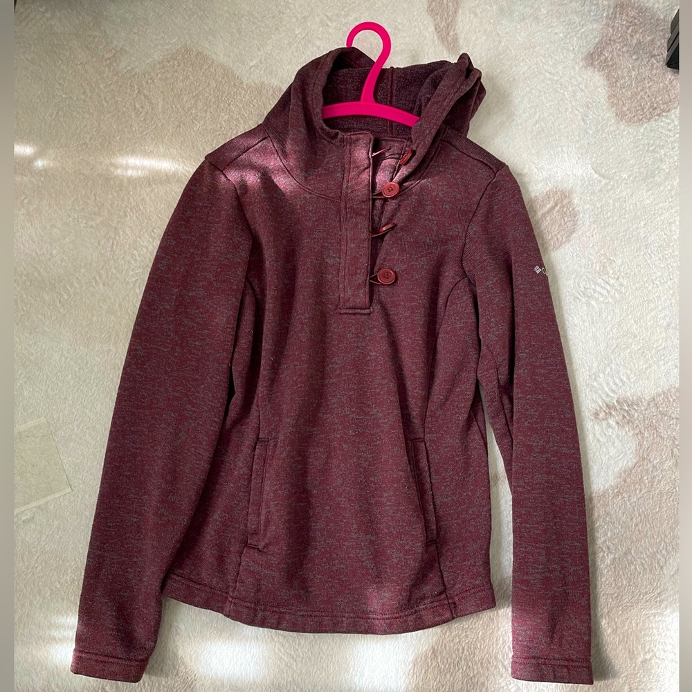 Columbia castle peak button pull on Heather red burgundy hoodie